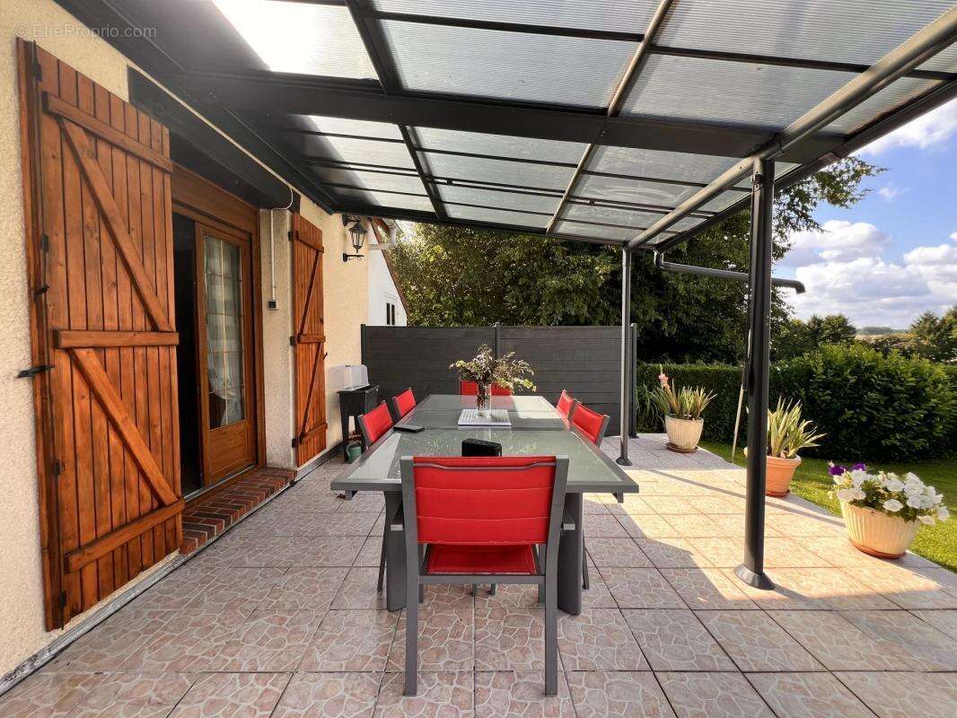 Maison à ROCQUEMONT