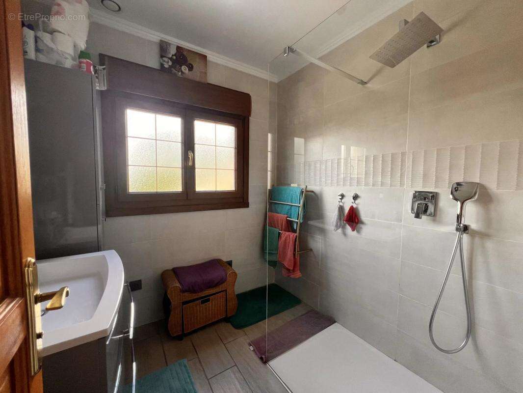 Maison à ROCQUEMONT