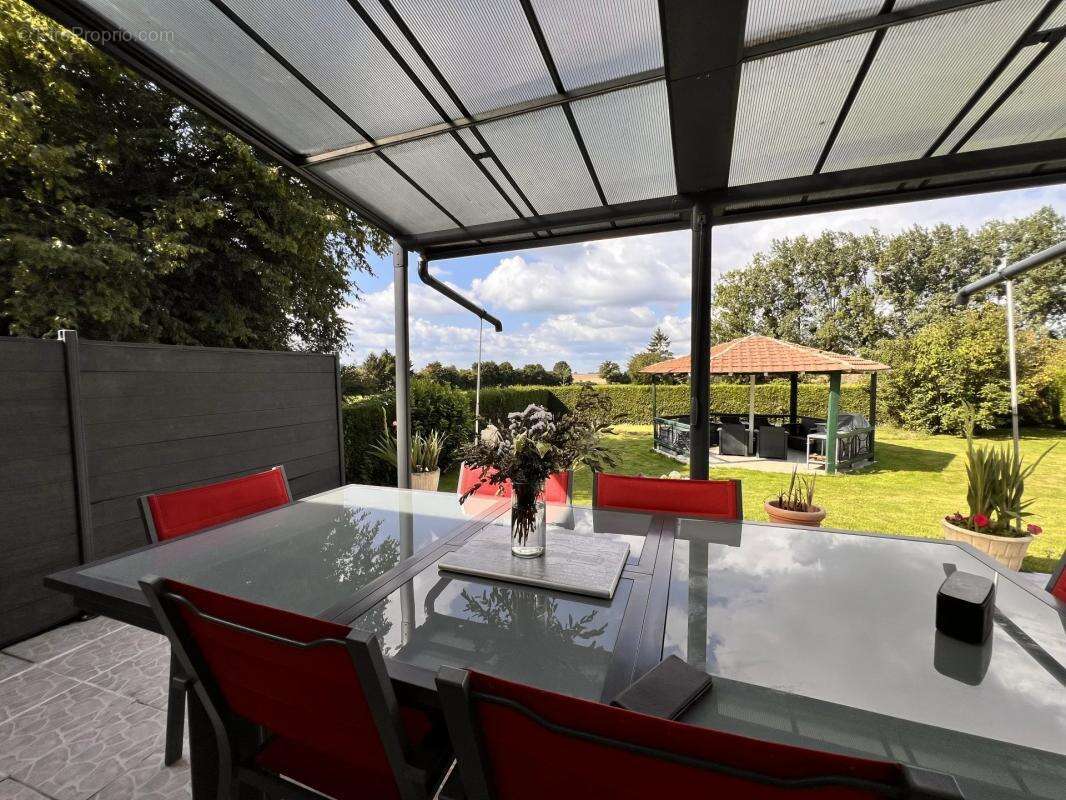 Maison à ROCQUEMONT