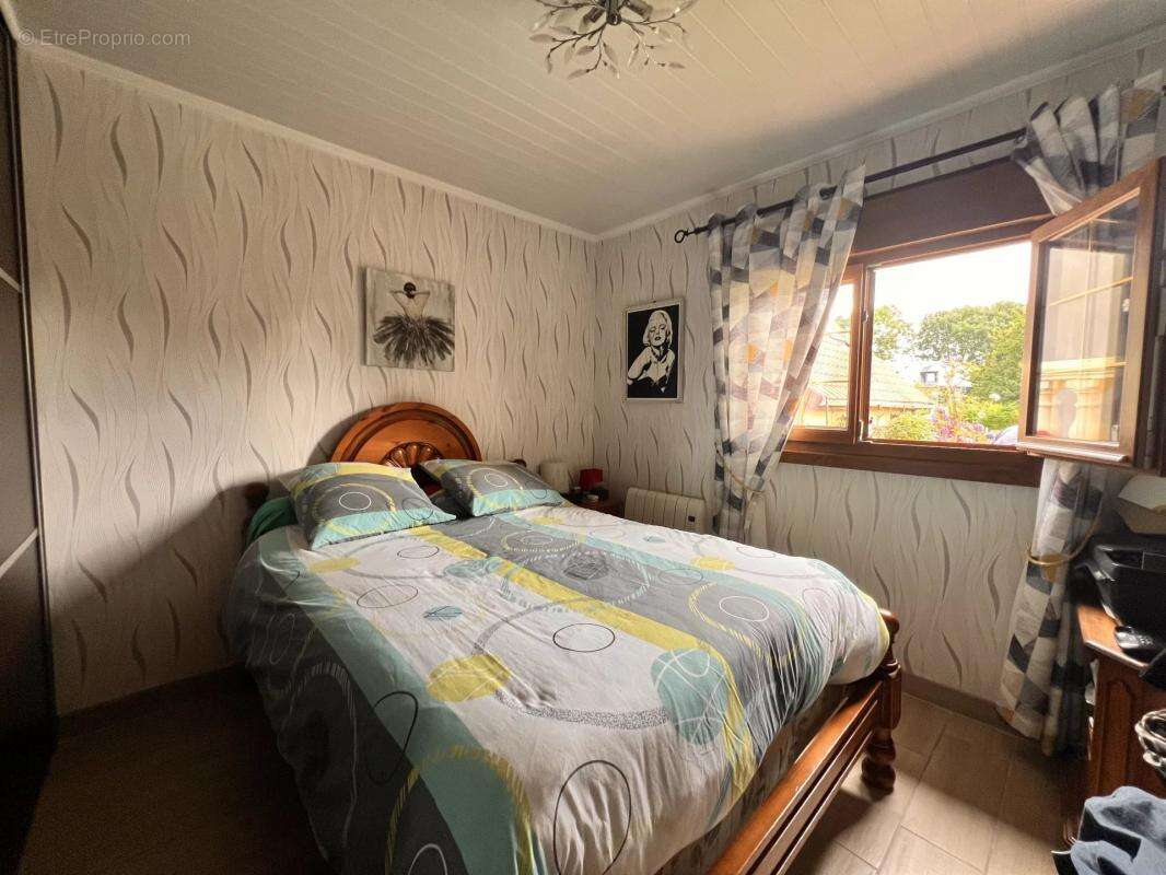 Maison à ROCQUEMONT