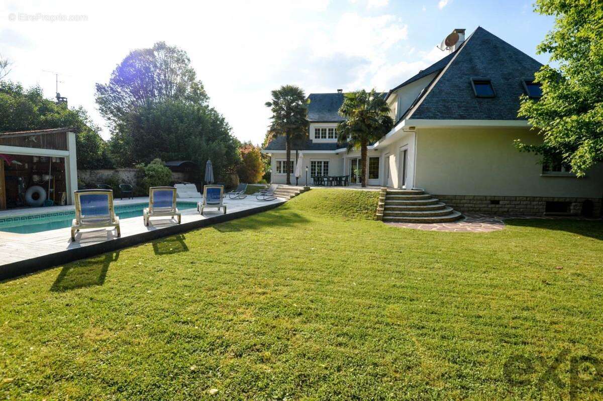 Maison à BOISSISE-LE-ROI