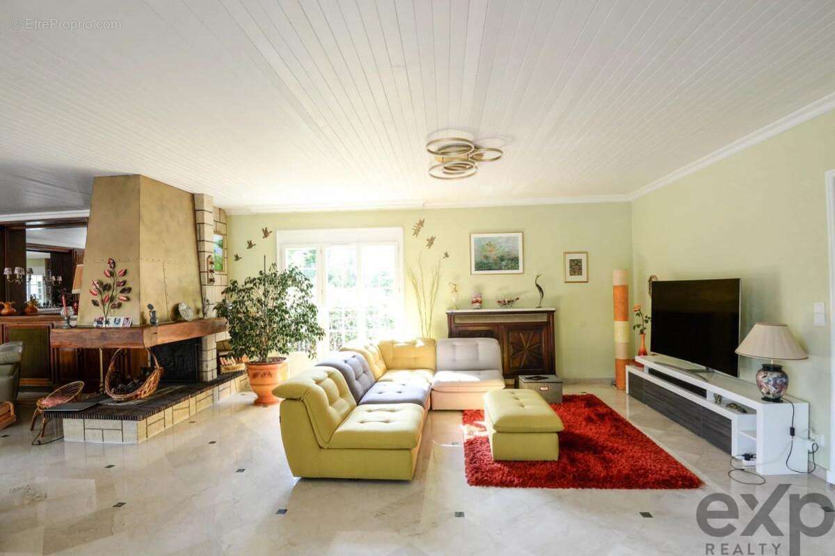 Maison à BOISSISE-LE-ROI