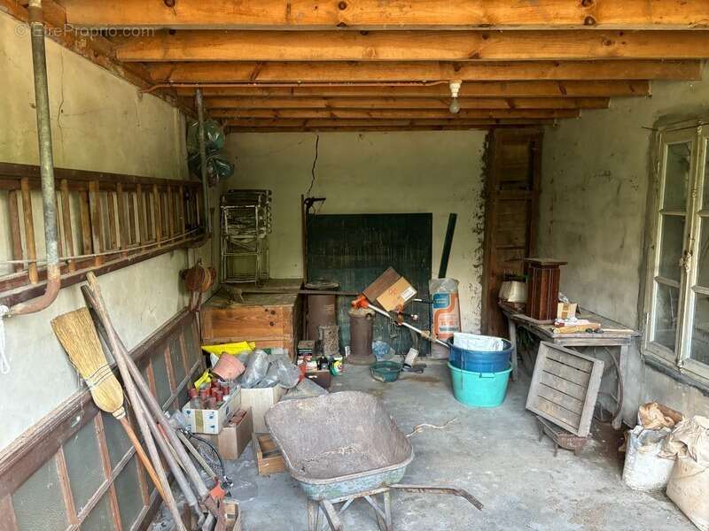 Terrain à RION-DES-LANDES