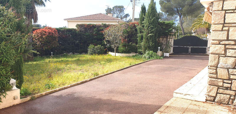 Maison à SAINT-RAPHAEL