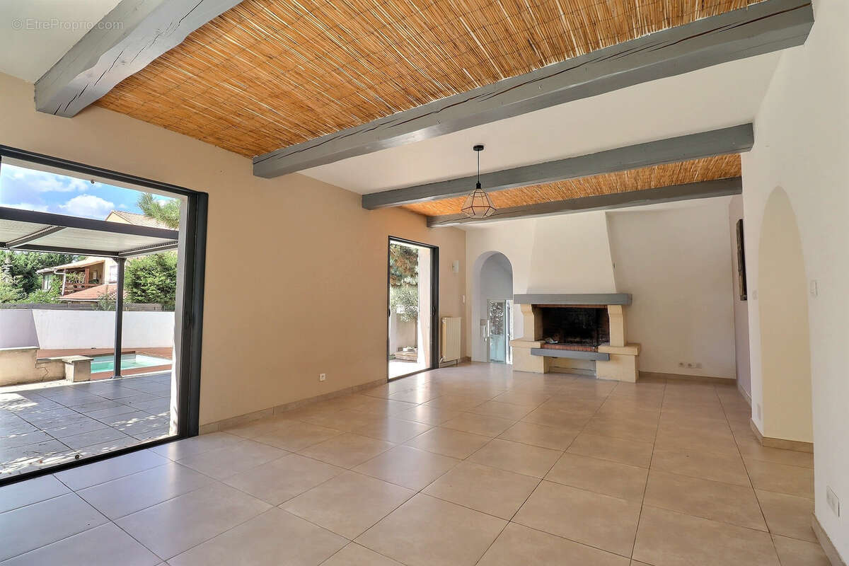 Maison à PRADES-LE-LEZ