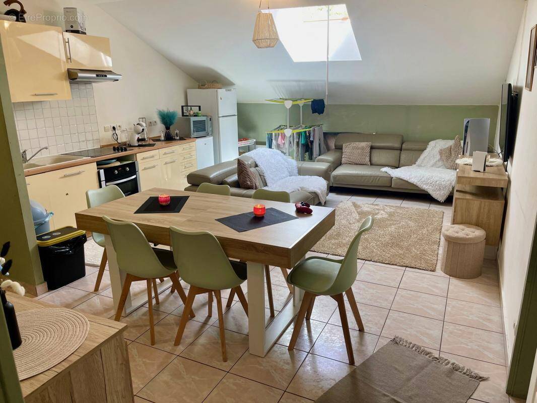 Appartement à WAVILLE