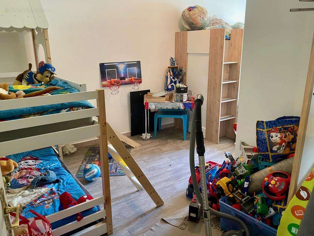 Appartement à WAVILLE