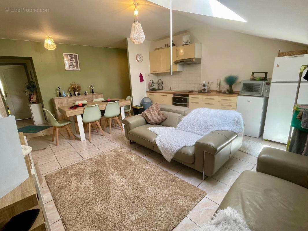 Appartement à WAVILLE