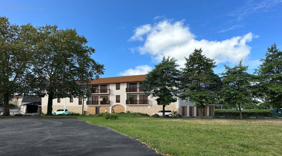 Appartement à LAROIN