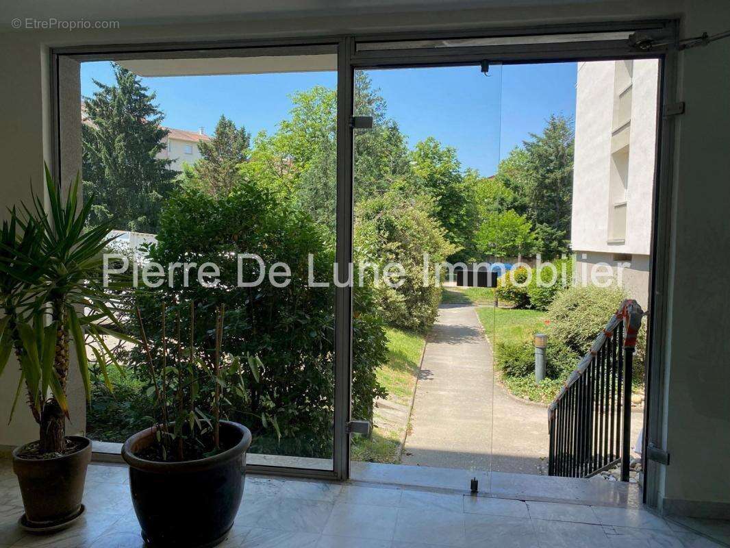 Appartement à LYON-5E