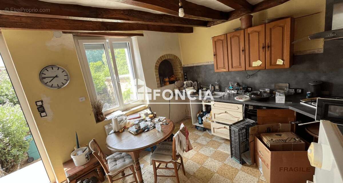 Maison à LE BREIL-SUR-MERIZE