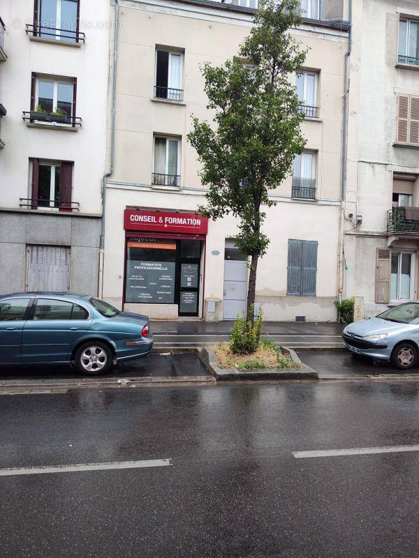 Commerce à SAINT-DENIS