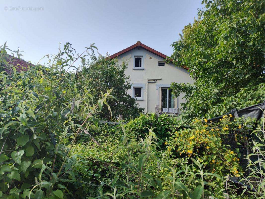 Commerce à MITRY-MORY