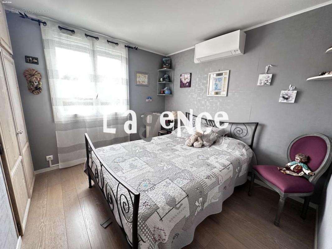 Maison à CLAYE-SOUILLY