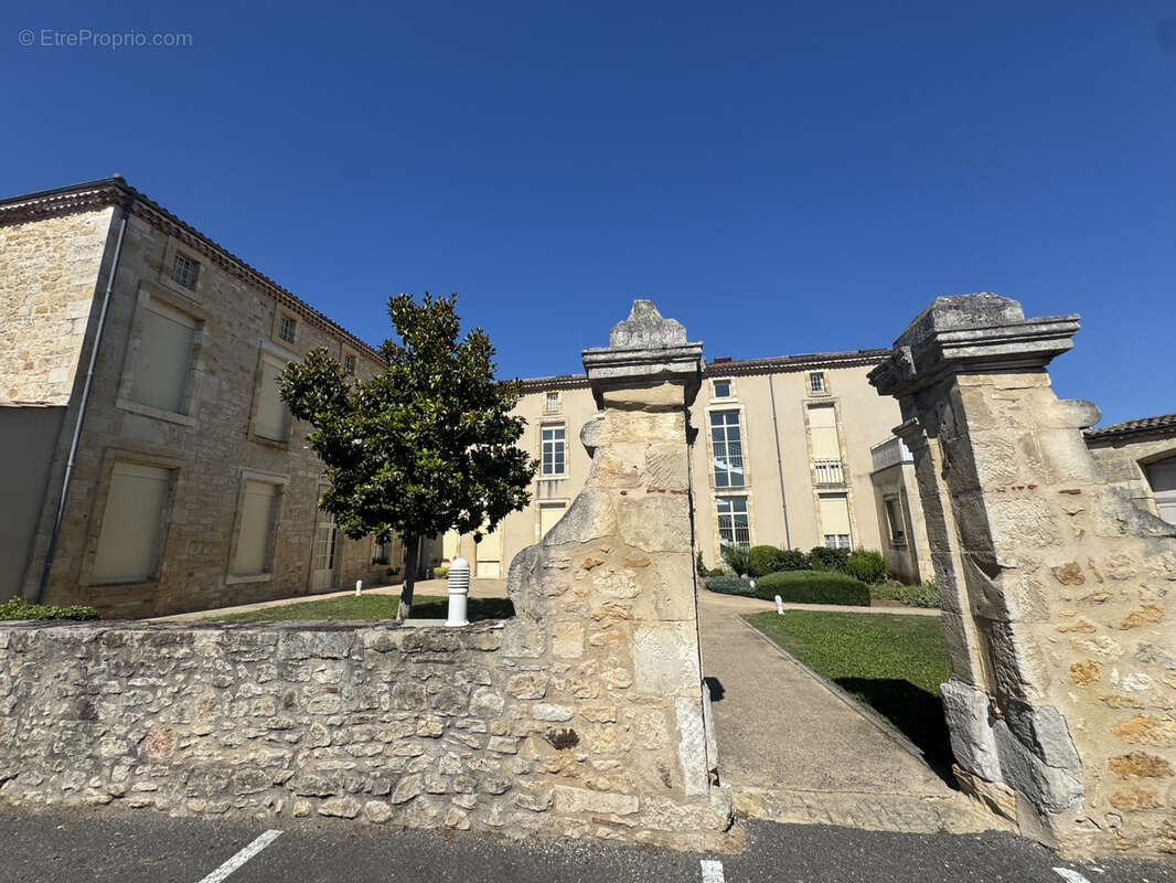 Appartement à MONSEMPRON-LIBOS