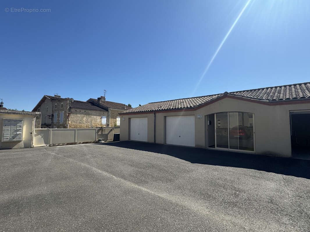 Appartement à MONSEMPRON-LIBOS