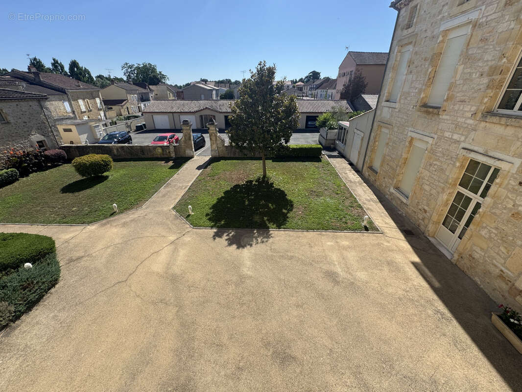 Appartement à MONSEMPRON-LIBOS