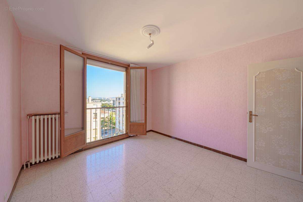 Appartement à MARSEILLE-10E