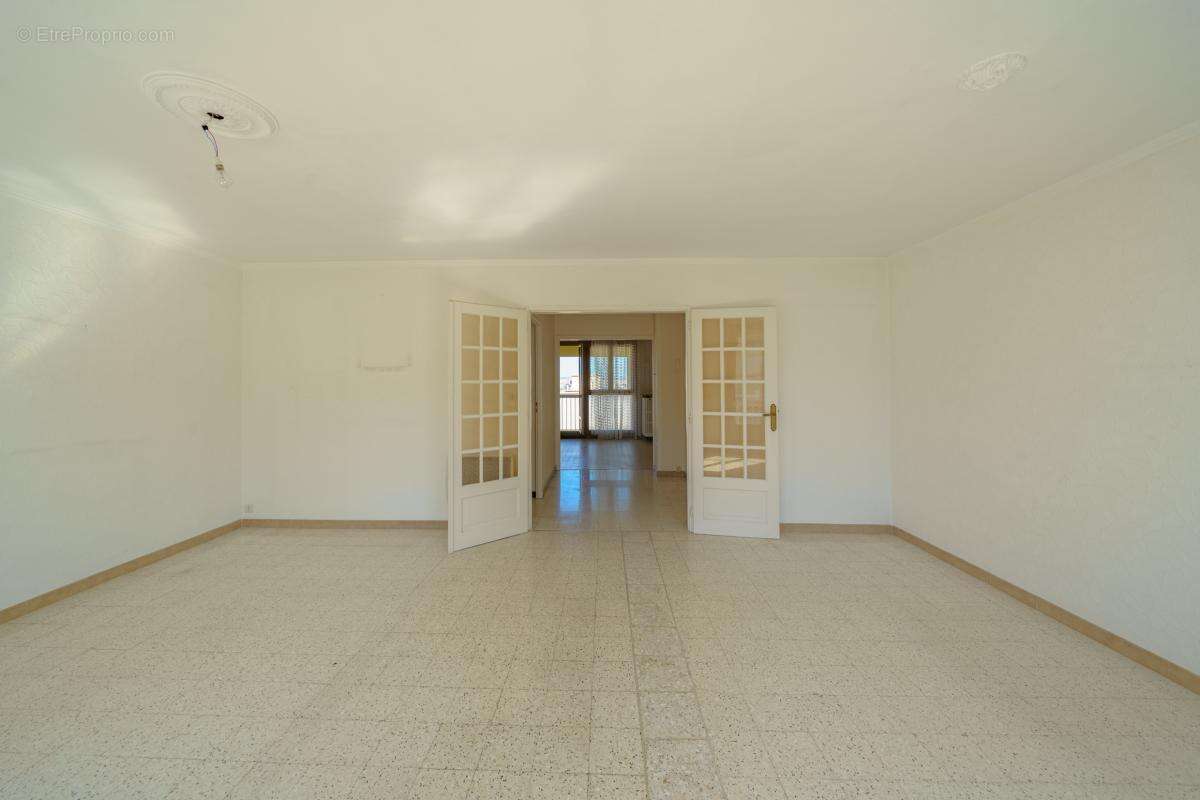 Appartement à MARSEILLE-10E