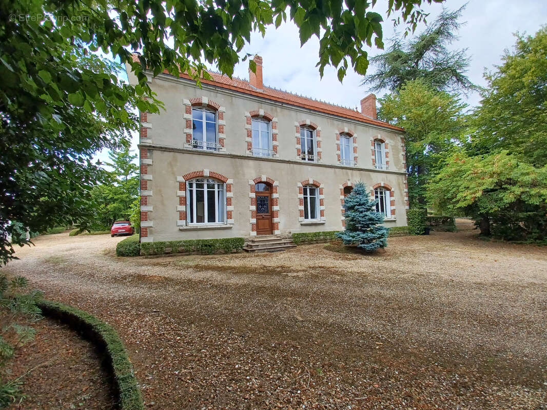 Maison à SANCERGUES