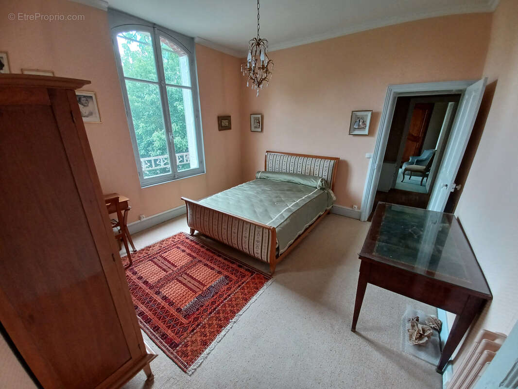 Maison à SANCERGUES