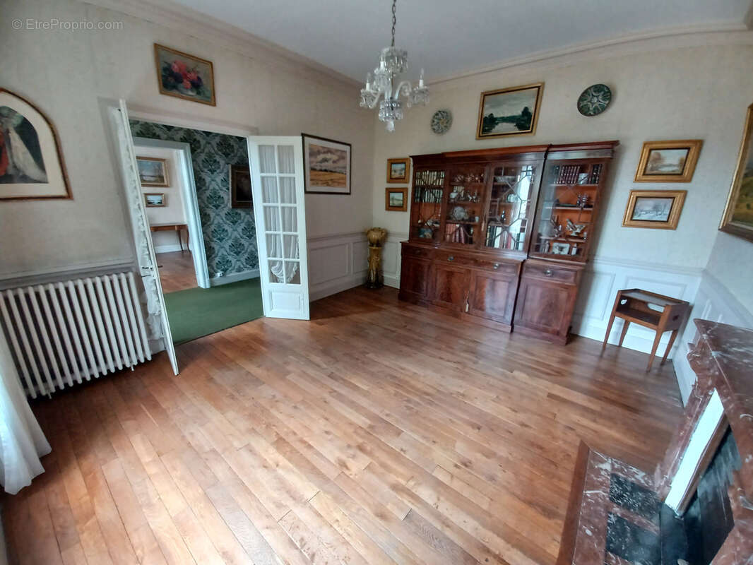 Maison à SANCERGUES