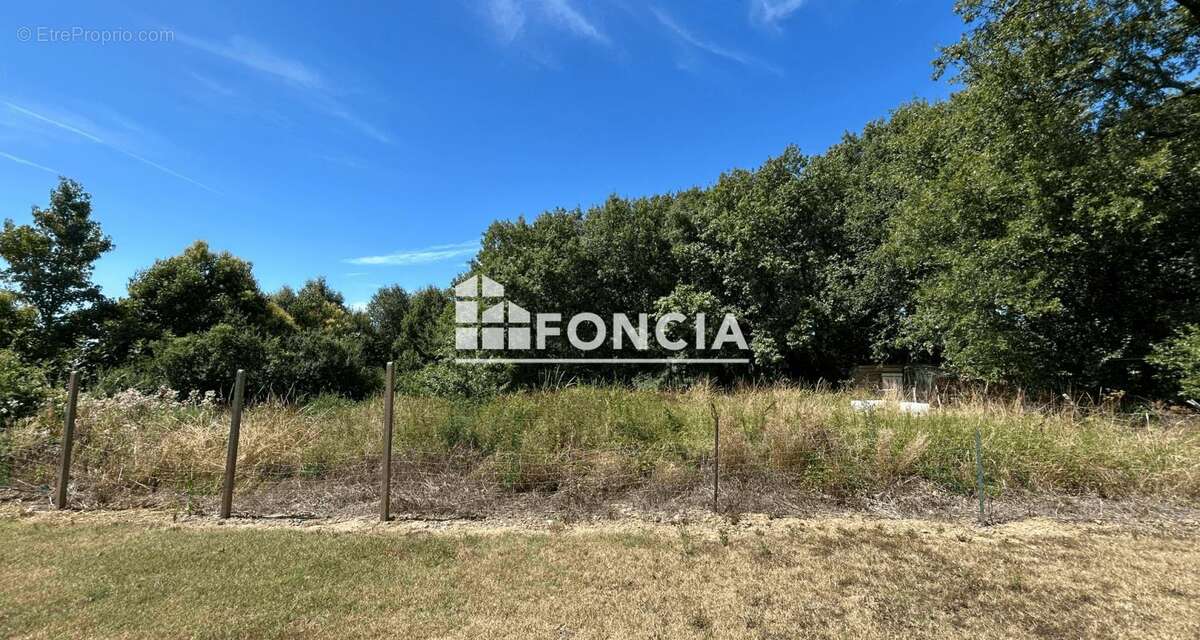 Maison à MONTBARTIER