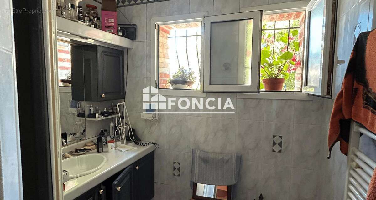 Maison à MONTBARTIER