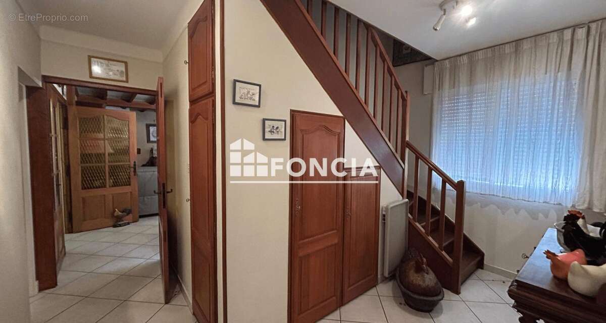 Maison à MONTBARTIER