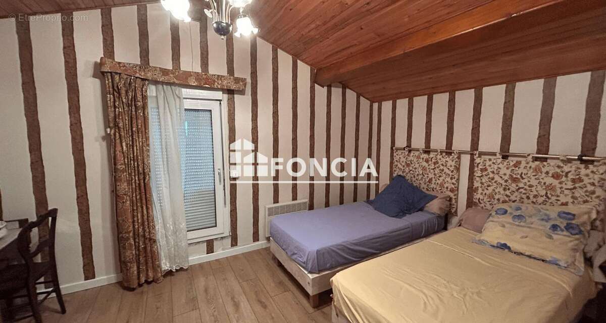 Maison à MONTBARTIER