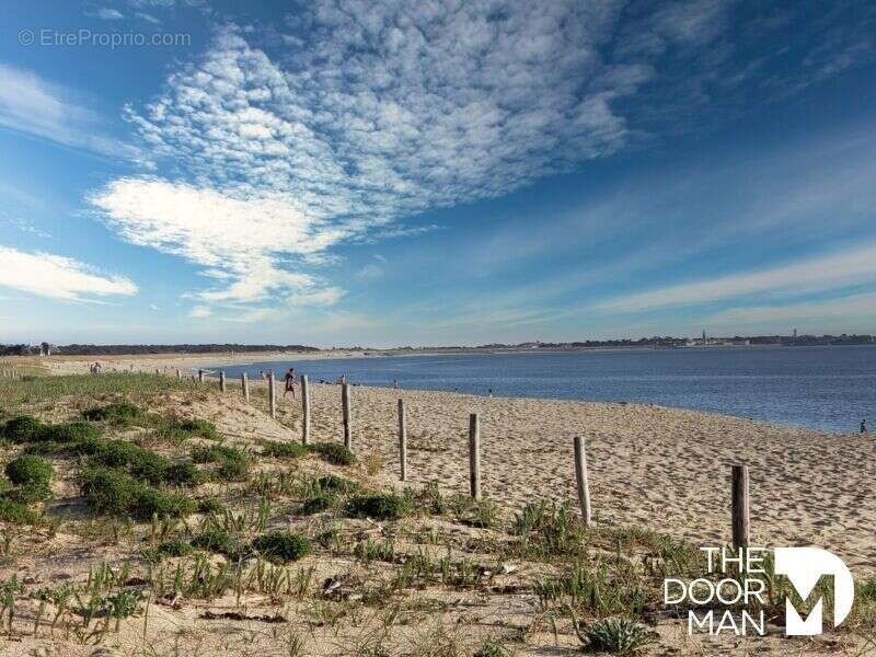 Terrain à LA TURBALLE