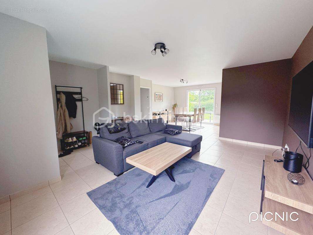 Maison à GLOS-LA-FERRIERE