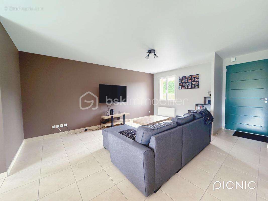 Maison à GLOS-LA-FERRIERE