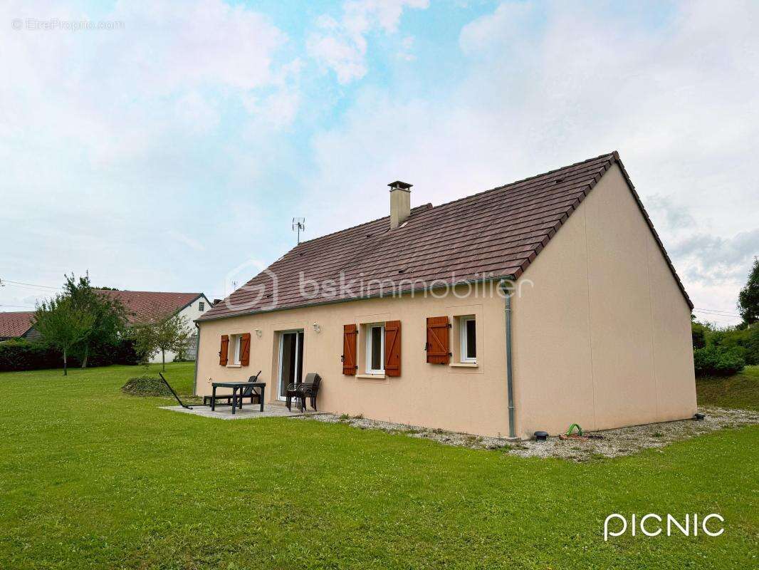 Maison à GLOS-LA-FERRIERE