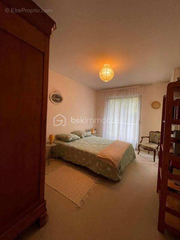 Appartement à MAGNY-LE-DESERT