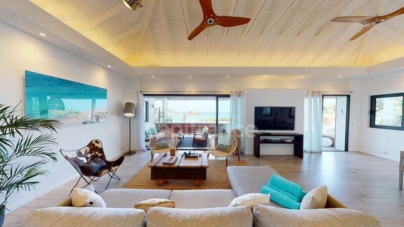 Maison à CAPESTERRE-BELLE-EAU