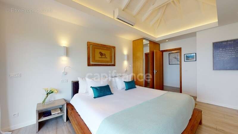 Maison à CAPESTERRE-BELLE-EAU