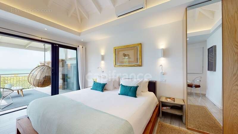 Maison à CAPESTERRE-BELLE-EAU