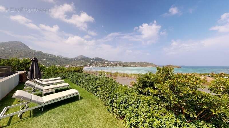 Maison à CAPESTERRE-BELLE-EAU