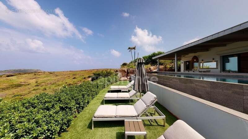 Maison à CAPESTERRE-BELLE-EAU