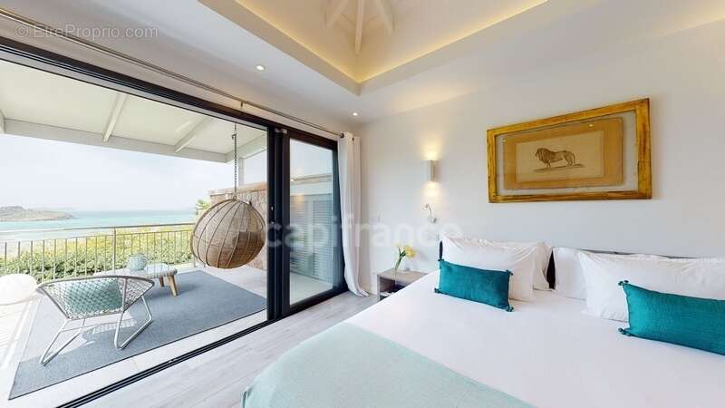 Maison à CAPESTERRE-BELLE-EAU