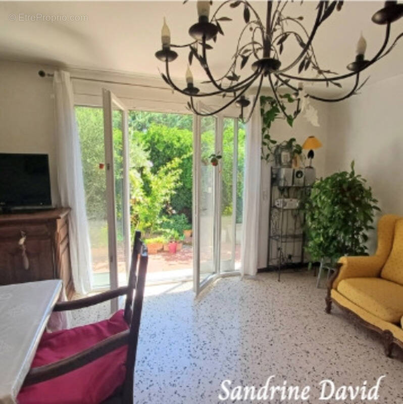 Maison à SAINT-MARTIN-DE-CRAU