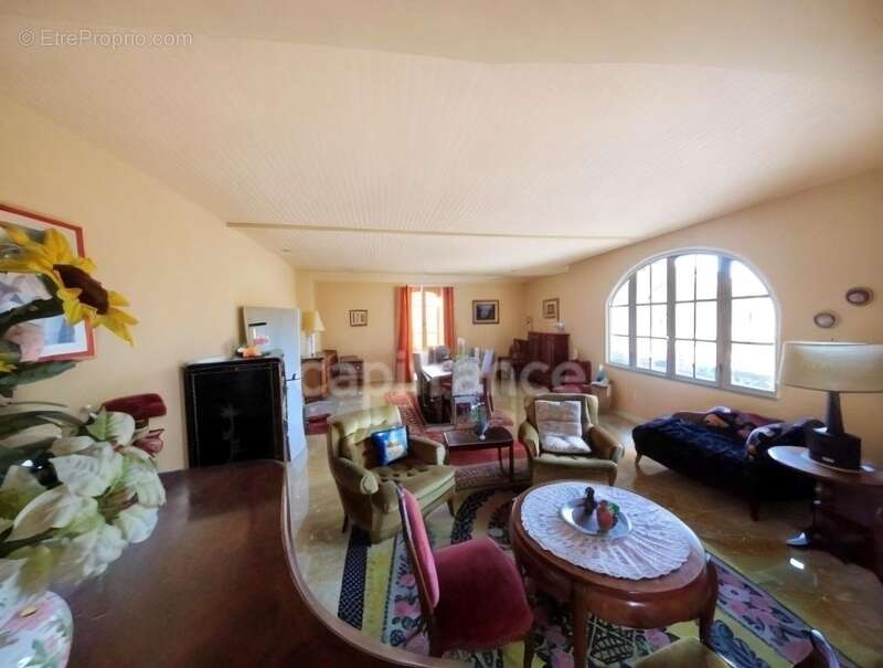 Maison à GENERARGUES