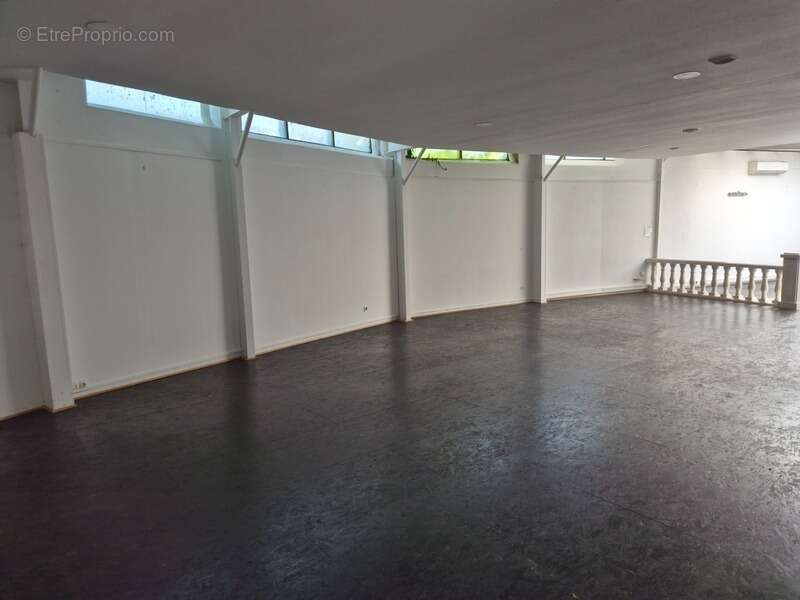 Commerce à ANGOULEME