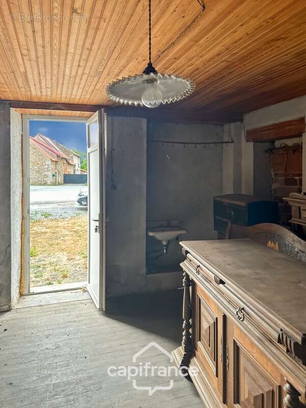 Maison à FONTANIERES