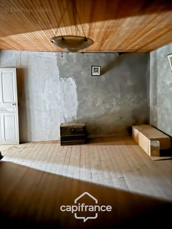 Maison à FONTANIERES