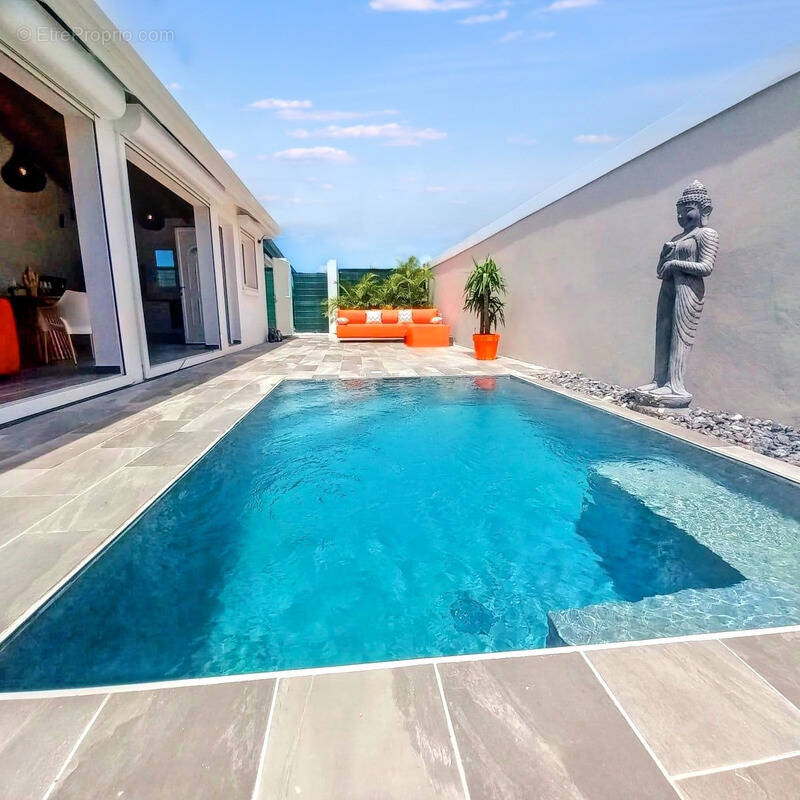 Maison à SAINTE-ANNE