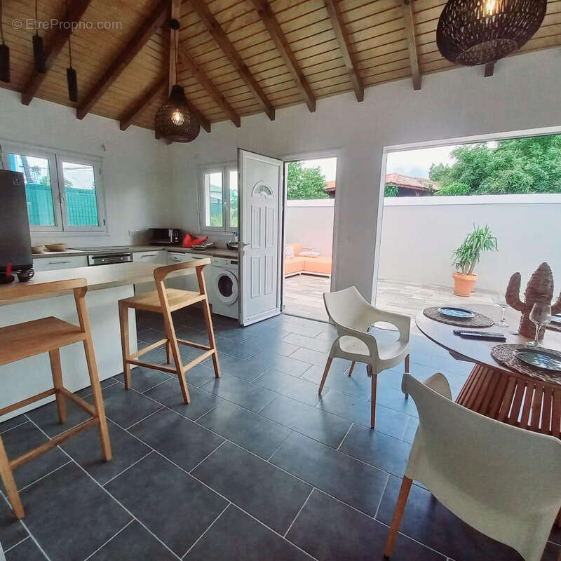 Maison à SAINTE-ANNE