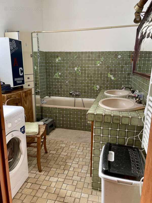 Maison à SAINT-SAVINIEN