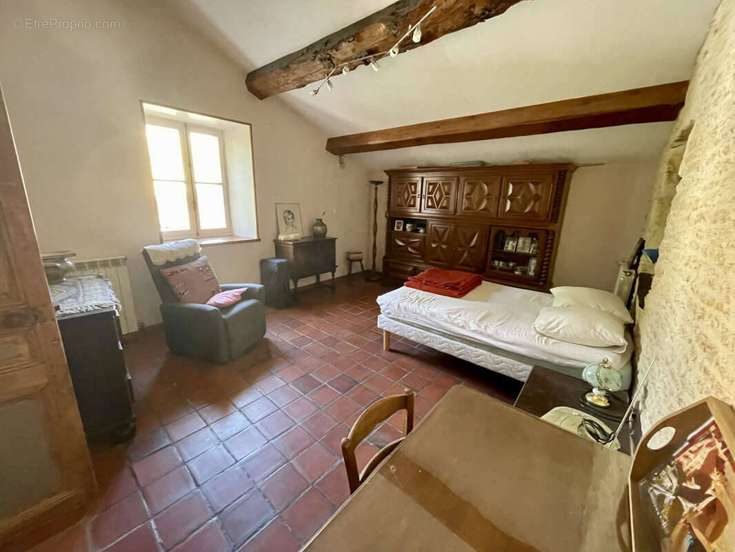 Maison à SAINT-SAVINIEN